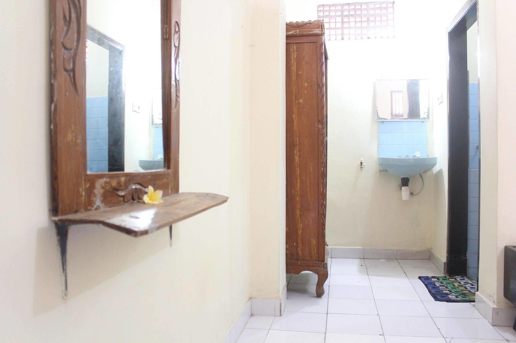 Bali Manik Beach Inn Kuta Lombok Eksteriør bilde