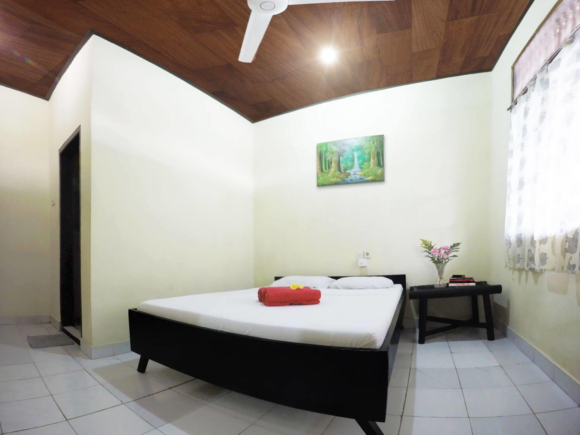 Bali Manik Beach Inn Kuta Lombok Eksteriør bilde