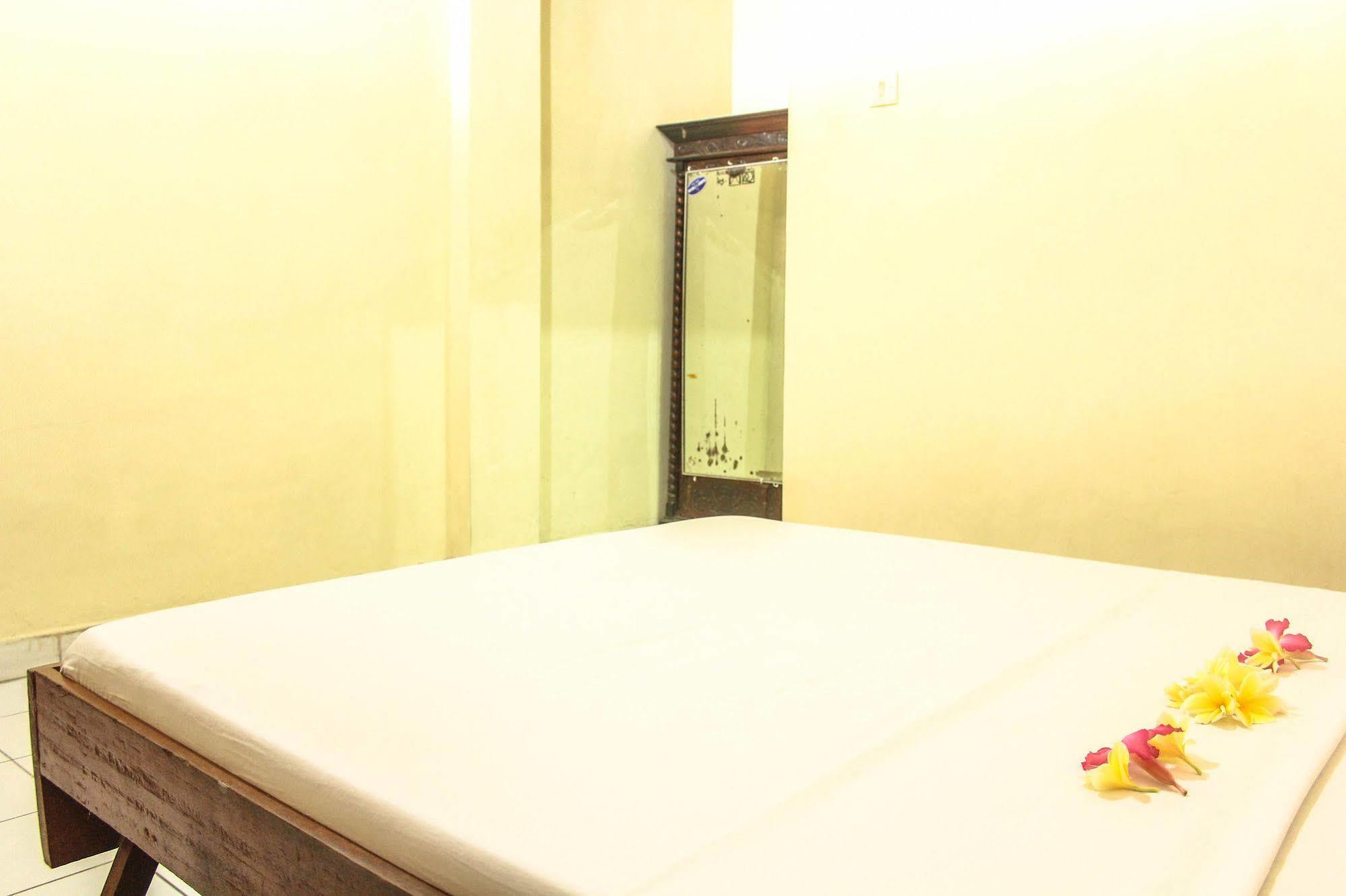 Bali Manik Beach Inn Kuta Lombok Eksteriør bilde